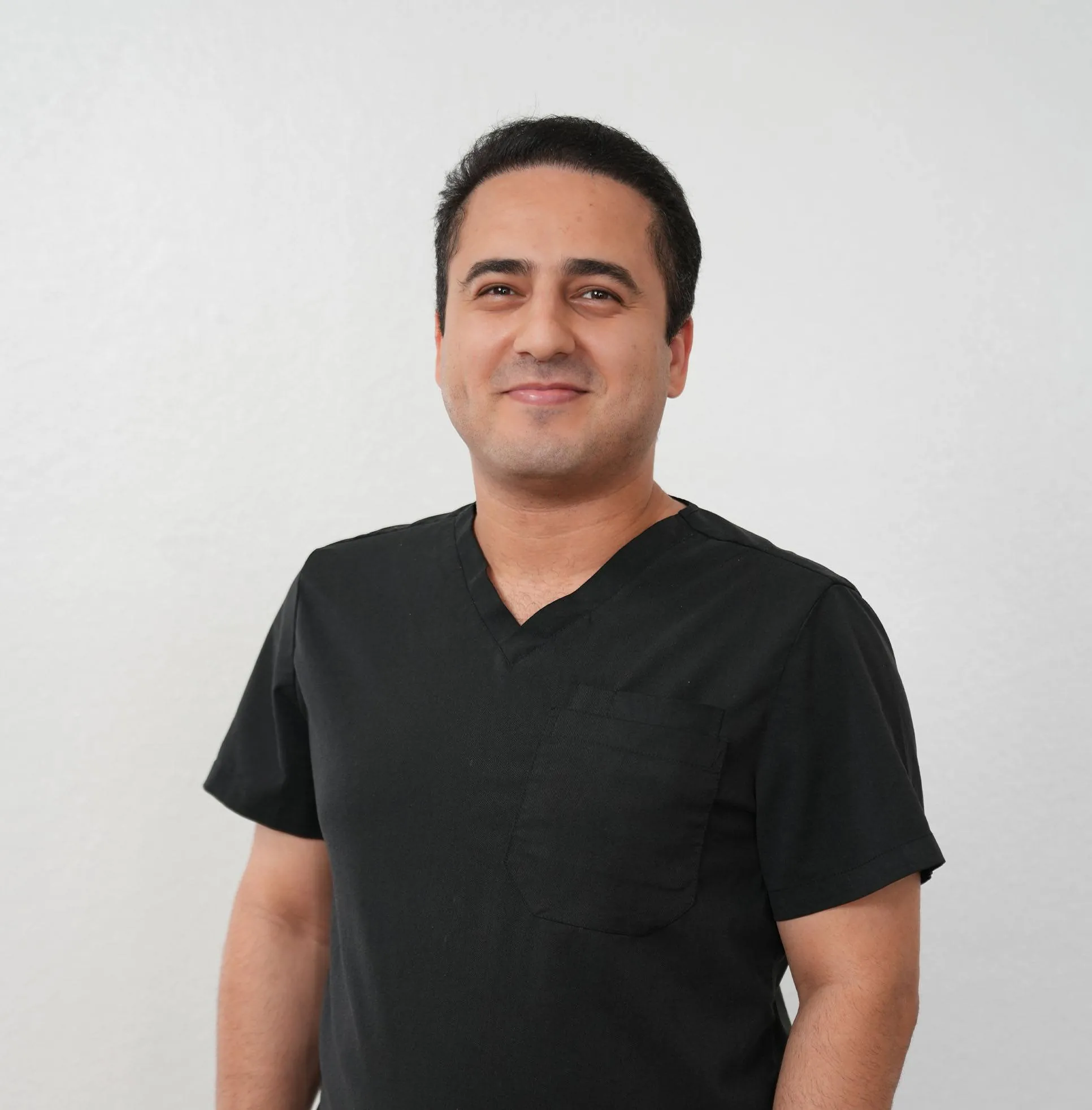 Cetin Nural, OP-Assistenz Haartransplantation & Paramedic Assistant bei ID ESTHETIC in Mannheim
